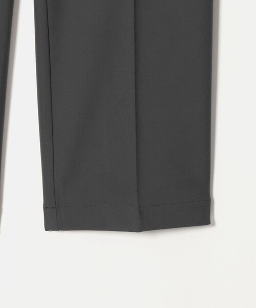 UNITED ARROWS GOLF(ユナイテッドアローズゴルフ)の「メンズ ブラッシュド 1プリーツ スラックス ストレッチ(スラックス・メンズ・グレー系/オフホワイト・XL/L/M)」の19枚目の写真