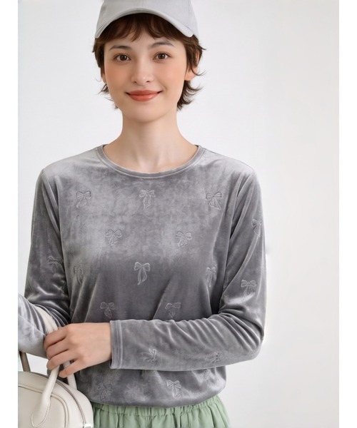 Sew loop(ソーループ)の「ベロアリボン柄立体プリント長袖Tシャツ(Tシャツ/カットソー・レディース・ブラック/ネイビー/ブラウン/グレー・FREE)」の5枚目の写真