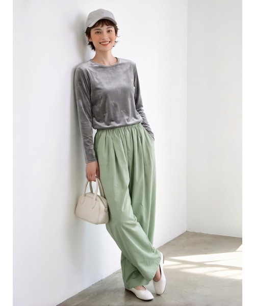 Sew loop(ソーループ)の「ベロアリボン柄立体プリント長袖Tシャツ(Tシャツ/カットソー・レディース・ブラック/ネイビー/ブラウン/グレー・FREE)」の6枚目の写真