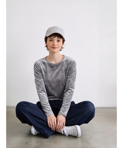 Sew loop(ソーループ)の「ベロアリボン柄立体プリント長袖Tシャツ(Tシャツ/カットソー・レディース・ブラック/ネイビー/ブラウン/グレー・FREE)」の10枚目の写真