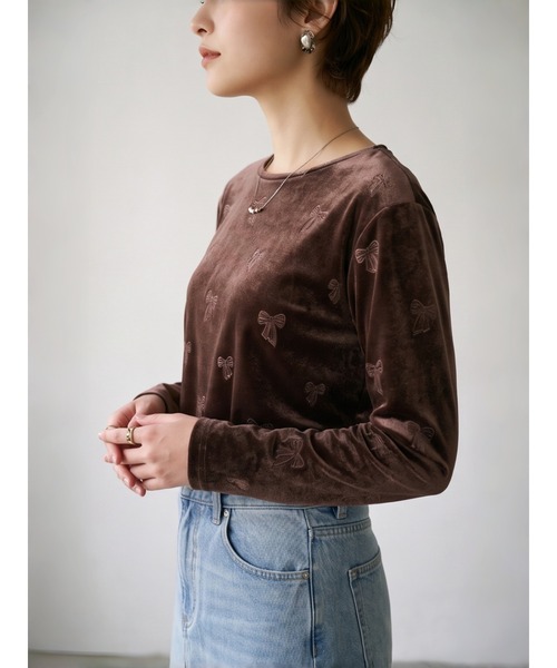 Sew loop(ソーループ)の「ベロアリボン柄立体プリント長袖Tシャツ(Tシャツ/カットソー・レディース・ブラック/ネイビー/ブラウン/グレー・FREE)」の19枚目の写真
