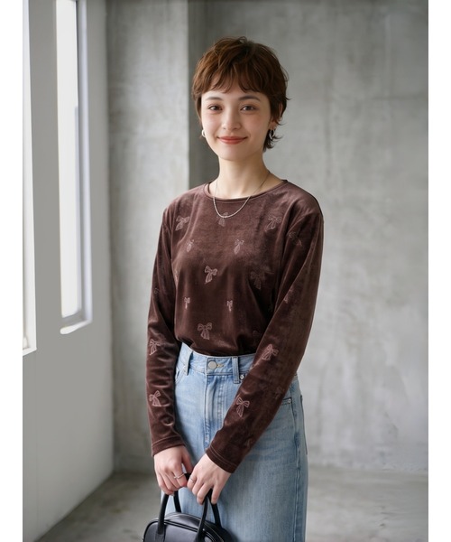 Sew loop(ソーループ)の「ベロアリボン柄立体プリント長袖Tシャツ(Tシャツ/カットソー・レディース・ブラック/ネイビー/ブラウン/グレー・FREE)」の22枚目の写真