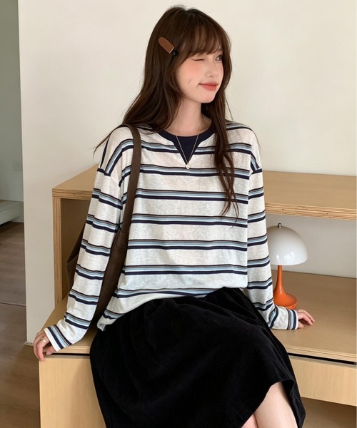 GEMEDA(ジェメダ)の「クルーネックボーダー柄ロングスリーブTシャツ(Tシャツ/カットソー・レディース・ホワイト/グレー・M)」の9枚目の写真