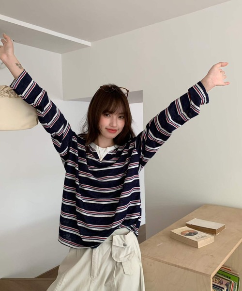GEMEDA(ジェメダ)の「クルーネックボーダー柄ロングスリーブTシャツ(Tシャツ/カットソー・レディース・ホワイト/グレー・M)」の14枚目の写真