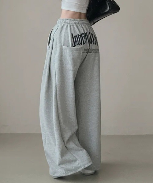Ressaca(レサーカ)の「バックロゴワイドスウェットパンツ(スウェットパンツ・レディース・ネイビー/ブラック/ピンク/グレー・M/L)」の3枚目の写真