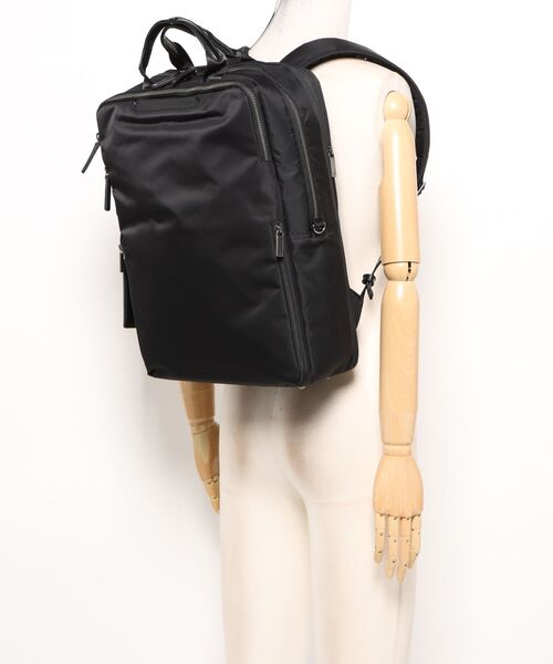 ACE GENE(エースジーン)の「【ace. GENE/エースジーン】 フィッテム ビジネスリュック 22L(25L)(バックパック/リュック・レディース・チャコール/ブラック系その他/ブラック/ベージュ・FREE)」の5枚目の写真