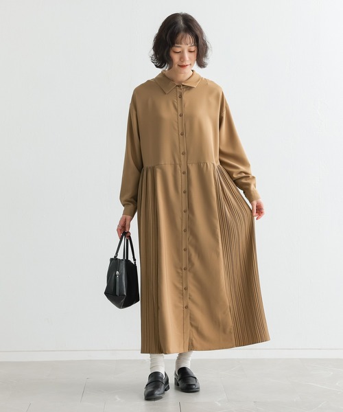 n'OrLABEL(ノアールレーベル)の「プリーツシャツワンピース(シャツワンピース・レディース・ベージュ/ボルドー/ブラック・2/1)」の3枚目の写真