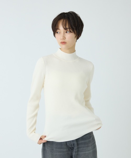 abahouse mavie(アバハウスマヴィ)の「リブタートルネックニット(ニット/セーター・レディース・サックスブルー/オフホワイト/ブラック/グレー/レッド・フリー)」の7枚目の写真