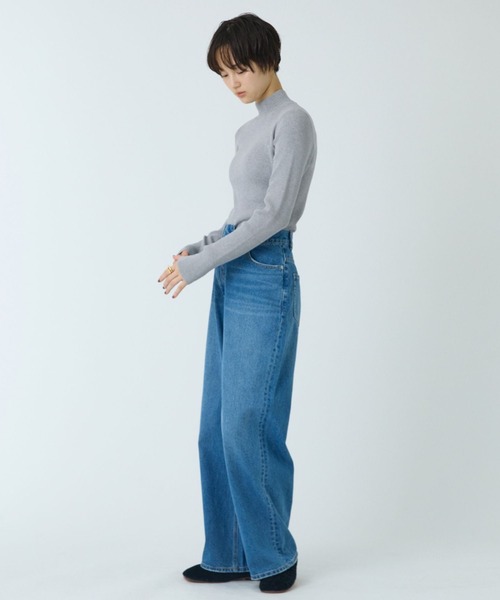 abahouse mavie(アバハウスマヴィ)の「リブタートルネックニット(ニット/セーター・レディース・サックスブルー/オフホワイト/ブラック/グレー/レッド・フリー)」の9枚目の写真