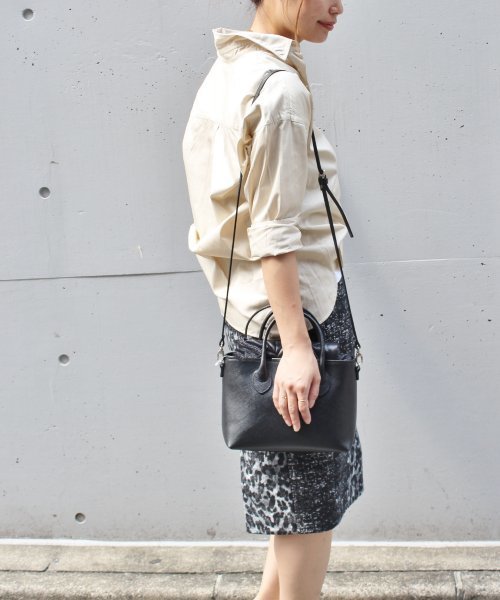 Finamore（フィナモレ）の「Finamore Napoli BIGシルエットシャツ◆（シャツ/ブラウス・レディース・ベージュ・40）」の4枚目の写真