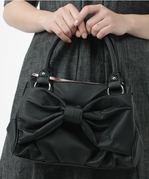 earth music&ecology（アースミュージックアンドエコロジー）の「Ribbon Mini/Bag（ボストンバッグ・レディース・ブラック/ベージュ/ブラウン/アイボリー/シルバー系その他・FREE）」の14枚目の写真