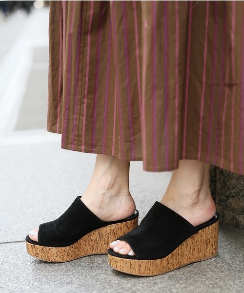 A part by（アパートバイ）の「【CLASSY.6月号掲載】プラットフォームサンダル 751573 （サンダル・レディース・ホワイト/キャメル/ブラック・38/24.5cm/37/23.5cm）」の3枚目の写真