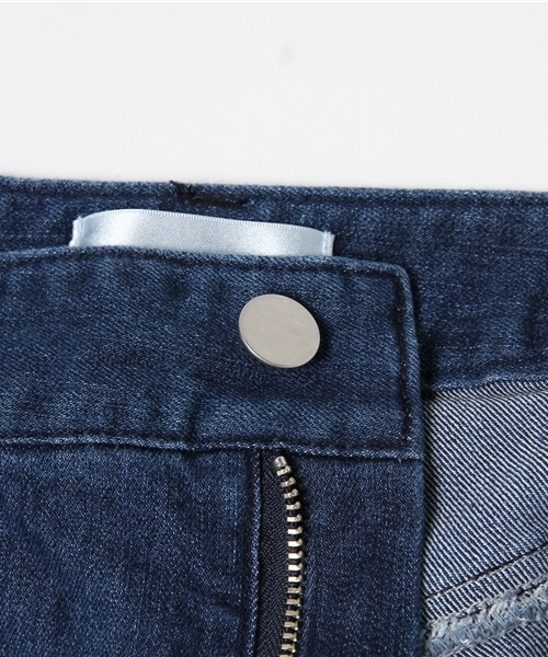 WEGO（ウィゴー）の「DISPARK/ランダムカットフレアデニムパンツ（デニムパンツ・レディース・インディゴブルー・LARGE/MEDIUM）」の12枚目の写真