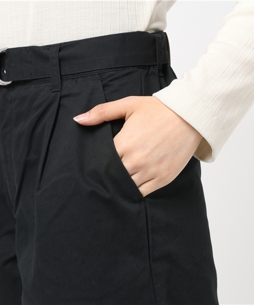 Honeys（ハニーズ）の「チノワイドパンツアンクル丈（チノパンツ・レディース・キャメル/ライトベージュ/ネイビー/ブラック/カーキ/オレンジ/ブラウン/ベージュ・S/LL/L/M）」の17枚目の写真