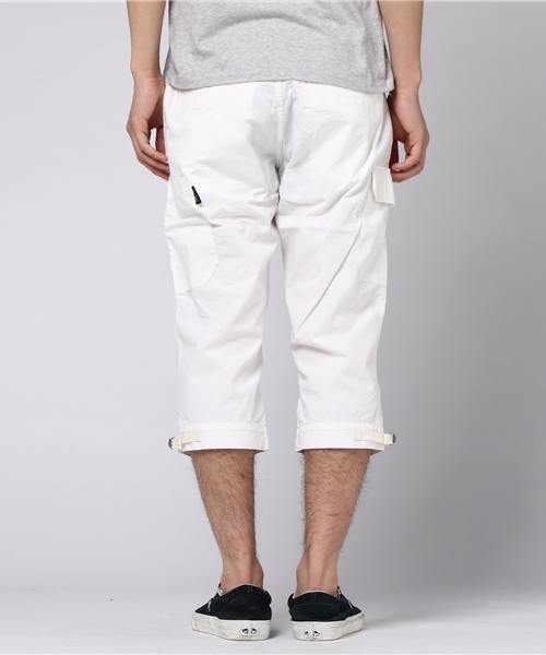 AVIREX（アヴィレックス）の「【直営店限定】avirex/ アヴィレックス / CORDURA MIX TAPE ADJUST CROPPED PANTS/ コーデュラ　ミックス　テープ　アジャスト　クロップドパンツ（カーゴパンツ・メンズ・オレンジ/ホワイト/オリーブ/チャコール・X-LARGE/LARGE/XX-LARGE/MEDIUM）」の6枚目の写真