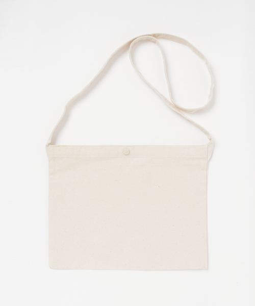 United Athle（ユナイテッドアスレ）の「United Athle/レギュラーキャンバス 無地 サコッシュ（ショルダーバッグ・レディース・ブラック/ホワイト/その他2/その他/その他1/グレー/レッド/ネイビー・FREE）」の9枚目の写真