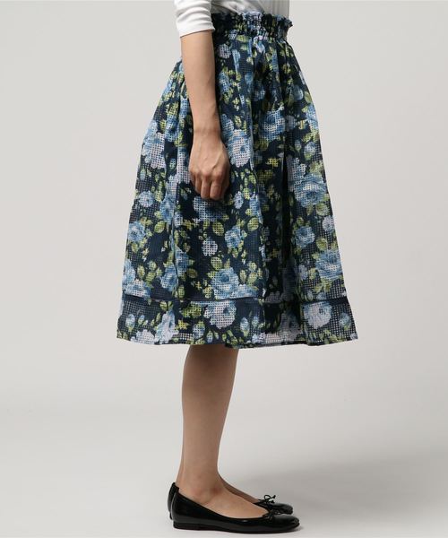 axes femme（アクシーズファム）の「シアーチェック花柄スカート