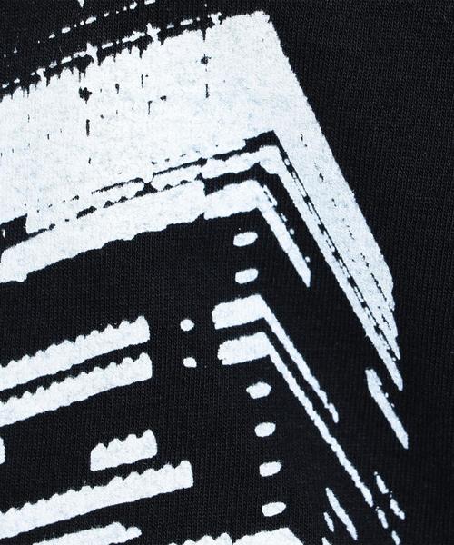 C.E（シーイー）の「＜C.E＞ZIGGURAT T-SHIRT/Tシャツ ◆（Tシャツ/カットソー・メンズ・ブラック/ホワイト・MEDIUM/X-LARGE）」の8枚目の写真