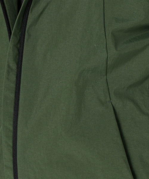SHIPS(シップス)の「SU: 【TECH】 3wayマウンテンパーカー(マウンテンパーカー・メンズ・ベージュ/ネイビー/オリーブ・SMALL/MEDIUM/LARGE)」の8枚目の写真