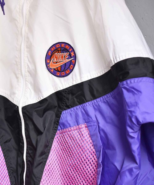 NIKE(ナイキ)の「【ヴィンテージ古着】NIKE/ナイキ "SIR CHARLESモデル" フルジップ ナイロンジャケット(ナイロンジャケット・メンズ・ホワイト・MEDIUM)」の5枚目の写真