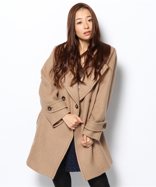 Soareak(ソアリーク)の「ロービングコクーンコート(ステンカラーコート・レディース・ブラック/ベージュ/ブルー・MEDIUM)」の7枚目の写真