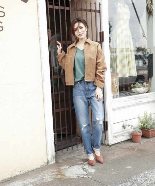 BAYFLOW（ベイフロー）の「Silk Mix Knit Vネックプルオーバー（ニット/セーター・レディース・ベージュ/パープル/アイボリー/グリーン/ネイビー・SMALL/MEDIUM）」の18枚目の写真