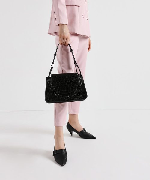 CHARLES & KEITH(チャールズ & キース)の「クロックエフェクト チャンキーチェーンバッグ / Croc-Effect Chunky Chain Bag(ショルダーバッグ・レディース・ブラック/バーガンディー/マルチ/タン・M)」の16枚目の写真