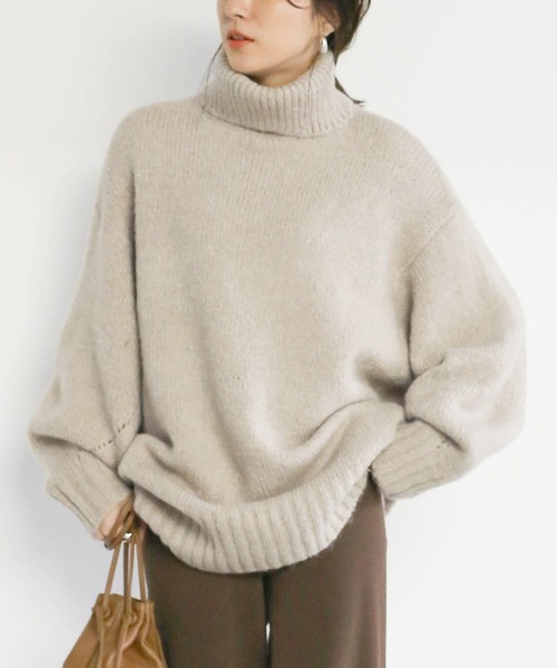 select MOCA(セレクトモカ)の「オーバータートルニット/ウール混リブスリーブチュニックニット(ニット/セーター・レディース・オレンジ/グリーン/ベージュ・FREE)」の2枚目の写真