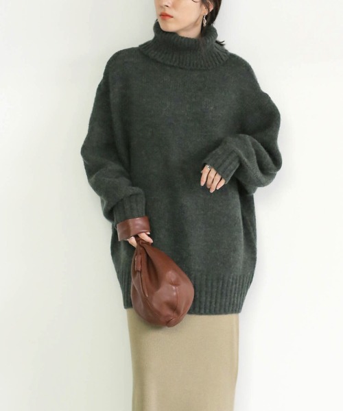 select MOCA(セレクトモカ)の「オーバータートルニット/ウール混リブスリーブチュニックニット(ニット/セーター・レディース・オレンジ/グリーン/ベージュ・FREE)」の8枚目の写真