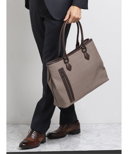 セール エムエフエディトリアルメンズ M F Editorial Men ウェーブ型押しソフトトートバッグ 対応 トートバッグ M F Editorial エムエフエディトリアル のファッション通販 Zozotown
