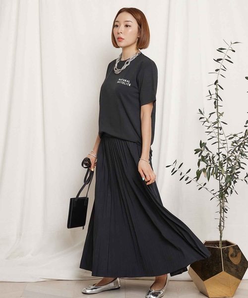 miniyu（ミニュウ）の「【WEB限定】”ゆるふわ”プリーツ・ロングスカート（スカート・レディース・ベージュ/ブラック/ピンク/グレイッシュベージュ・FREE）」の12枚目の写真