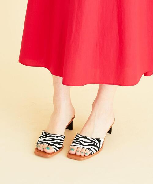 BEAUTY&YOUTH UNITED ARROWS（ビューティーアンドユースユナイテッドアローズ）の「BY∴ ゼブラプリント セットバックミュール о（サンダル・レディース・その他1・36/35h/37/36h/37h）」の12枚目の写真