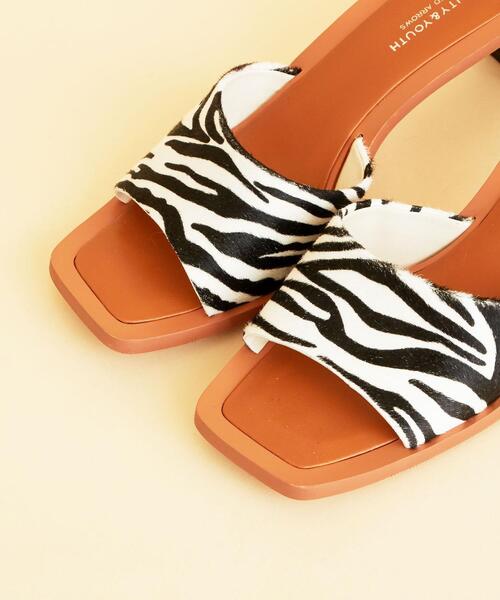 BEAUTY&YOUTH UNITED ARROWS（ビューティーアンドユースユナイテッドアローズ）の「BY∴ ゼブラプリント セットバックミュール о（サンダル・レディース・その他1・36/35h/37/36h/37h）」の5枚目の写真
