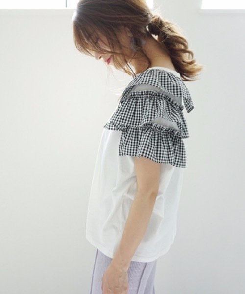 M y u（ミュー）の「片方フリルTシャツ（Tシャツ/カットソー・レディース・ブラック/オフホワイト/ホワイト系その他/ブラック系その他・FREE）」の9枚目の写真