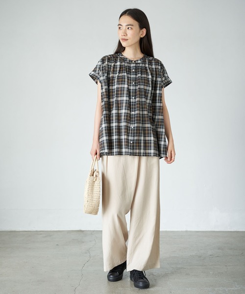 AMERICAN HOLIC(アメリカンホリック)の「フレンチスリーブノーカラーギャザーシャツ? *〇(シャツ/ブラウス・レディース・ブラック/チェック/マスタード/アイボリー・M/L)」の7枚目の写真