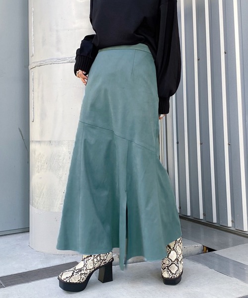 PAGEBOY(ページボーイ)の「クリアスエードマーメイドスカート(スカート・レディース・ブラック/ブラウン/グレイッシュベージュ/ブルー系その他・SMALL/MEDIUM)」の16枚目の写真