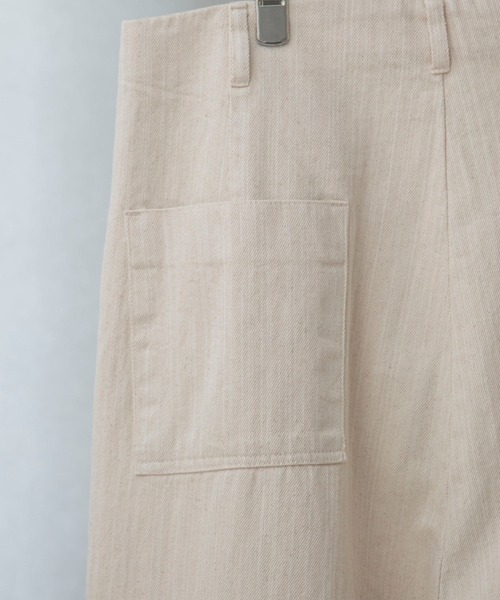 anown（アノン）の「ワイドテーパードデニムパンツ【ファッションインフルエンサー とっしー×anown 限定コラボ】（デニムパンツ・メンズ・オフホワイト/ブルー系その他・S/M/L）」の9枚目の写真