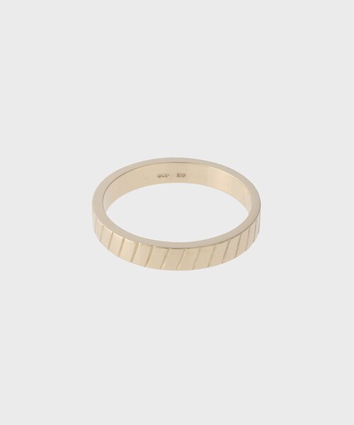 COCOSHNIK(ココシュニック)の「K10ダイヤゴナル ラインリング(リング・レディース・ホワイト系その他7・10号/12号/14号)」の2枚目の写真