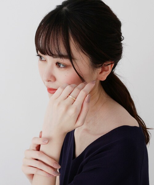 COCOSHNIK(ココシュニック)の「K10ダイヤゴナル ラインリング(リング・レディース・ホワイト系その他7・10号/12号/14号)」の5枚目の写真