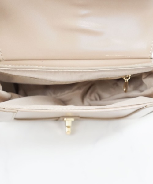 archives（アルシーヴ）の「カーブフラップミニショルダー（ショルダーバッグ・レディース・ブラック/ベージュ/ワイン・FREE）」の11枚目の写真