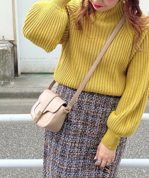 archives（アルシーヴ）の「カーブフラップミニショルダー（ショルダーバッグ・レディース・ブラック/ベージュ/ワイン・FREE）」の6枚目の写真