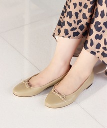 GRISE レザーラウンドバレエ◆