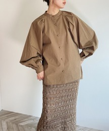 タックボリュームブラウス