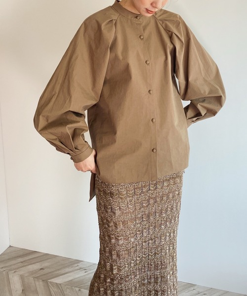 y/m by RIKA(イムバイリカ)の「タックボリュームブラウス(シャツ/ブラウス・レディース・ホワイト/ベージュ・FREE)」の7枚目の写真