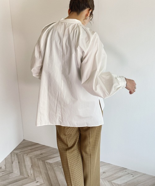 y/m by RIKA(イムバイリカ)の「タックボリュームブラウス(シャツ/ブラウス・レディース・ホワイト/ベージュ・FREE)」の18枚目の写真