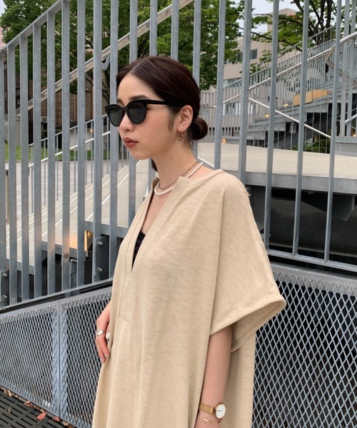 y/m by misato（イムバイミサト）の「カフタンワンピース（ワンピース・レディース・ホワイト/ブラウン/ベージュ・FREE）」の17枚目の写真