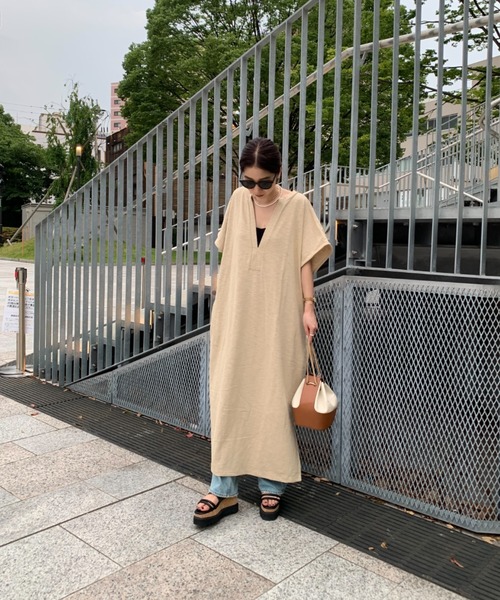 y/m by misato（イムバイミサト）の「カフタンワンピース（ワンピース・レディース・ホワイト/ブラウン/ベージュ・FREE）」の18枚目の写真