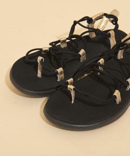 Teva(テバ)の「<TEVA(テバ)>∴VOYA INFINITY METALIC ボヤインフィニティメタリック サンダル ◆(サンダル・レディース・ブラック・6/8/5/7)」の4枚目の写真