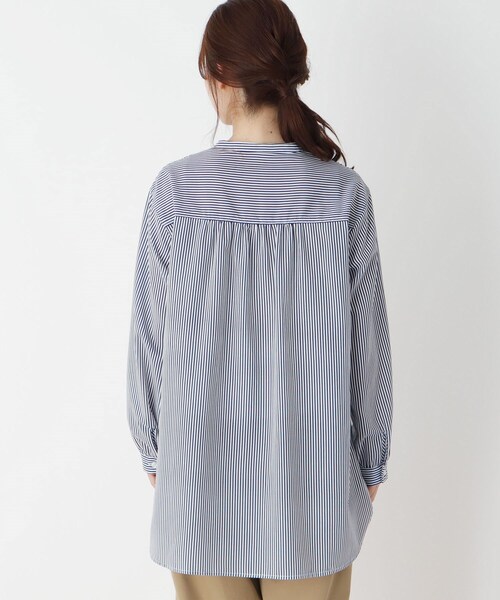 pink adobe（ピンクアドベ）の「◆【M-3L】ビブ切り替えバンドカラーシャツ（シャツ/ブラウス・レディース・ライトグレー/アイボリー系2/チャコールグレー/アイボリー・42/40/38/44）」の8枚目の写真