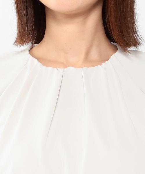 MEW'S REFINED CLOTHES（ミューズリファインドクローズ）の「シェリーサテンギャザーブラウス（シャツ/ブラウス・レディース・グレー系その他/グリーン系その他/ベージュ・MEDIUM）」の8枚目の写真